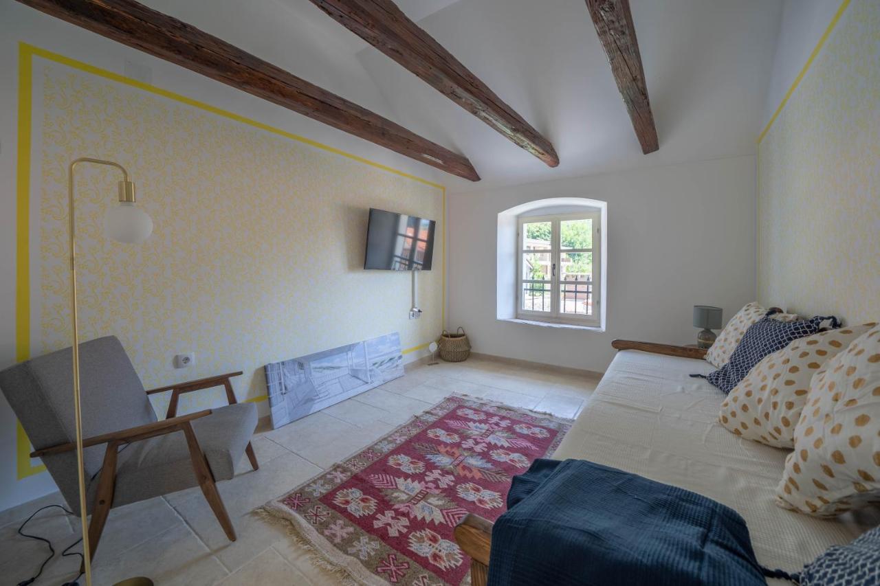 Apartments Oliva ริซาน ภายนอก รูปภาพ